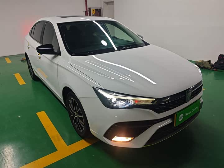 Фото 4 - Roewe i5
