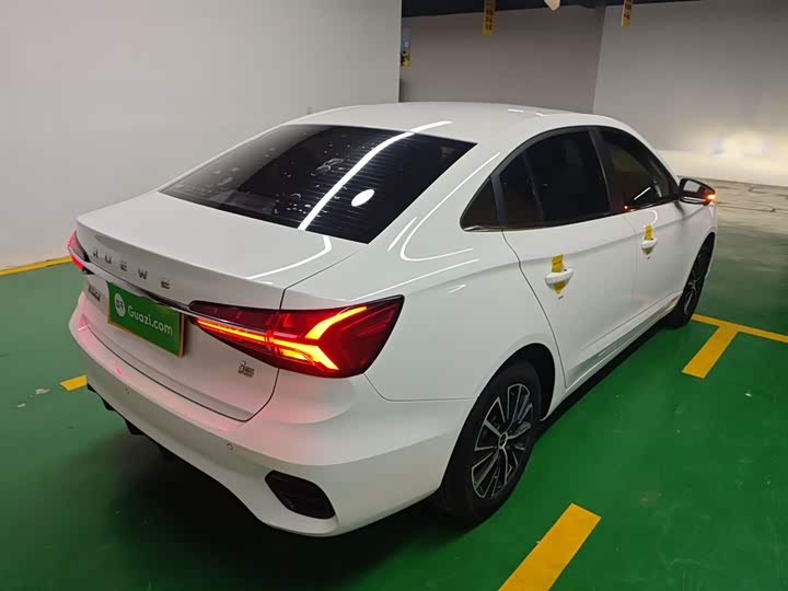 Фото 7 - Roewe i5