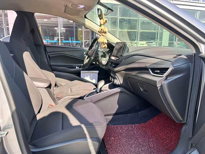 Фото 8 - Chevrolet Onix (Cavalier)