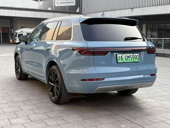 Фото 7 - LiXiang One