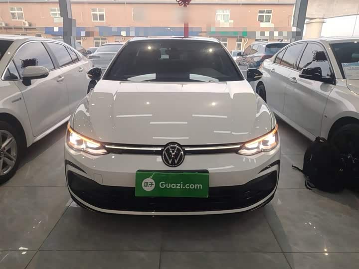 Фото 3 - Volkswagen Golf