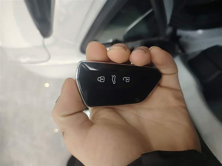 Фото 9 - Volkswagen Golf