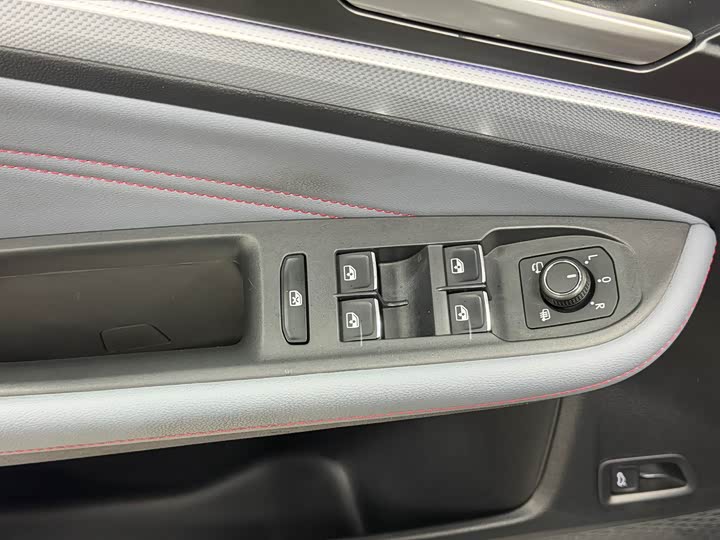 Фото 8 - Volkswagen Lamando L