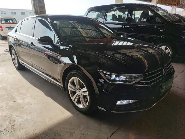 Фото 4 - Volkswagen Magotan