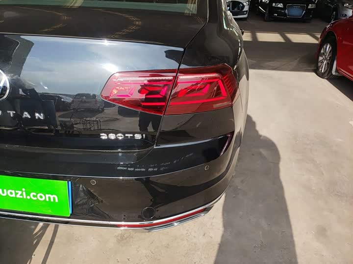 Фото 8 - Volkswagen Magotan