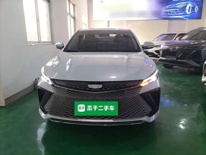 Фото 3 - Geely Emgrand L Hi·P Hybrid