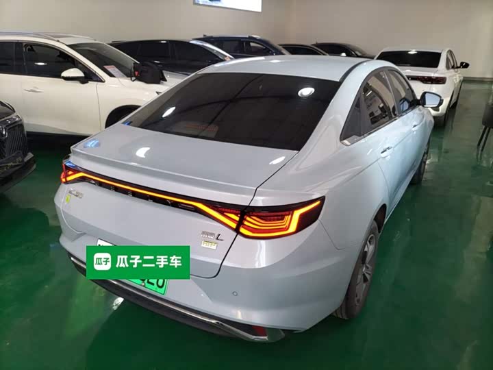 Фото 7 - Geely Emgrand L Hi·P Hybrid
