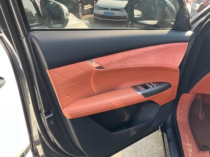 Фото 9 - Changan CS75 Plus