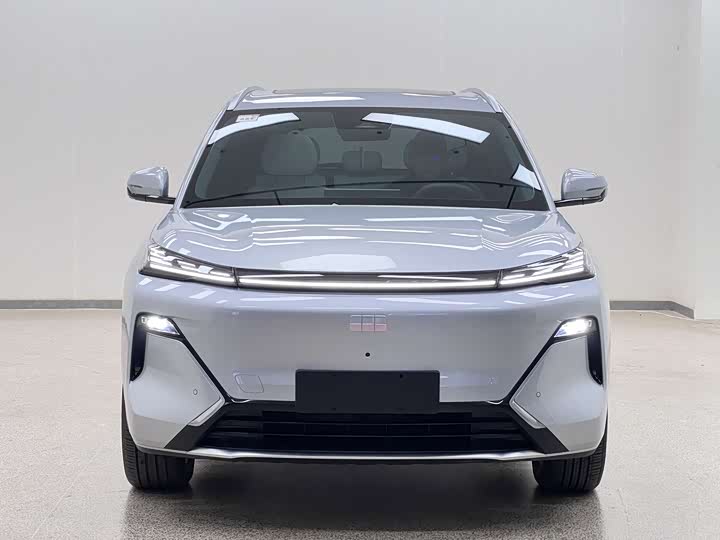 Фото 2 - Geely Galaxy Starship 7