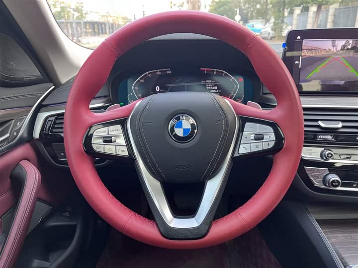 Фото 8 - BMW 5 Series