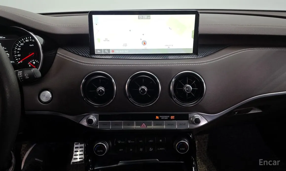 Фото 14 - Kia Stinger