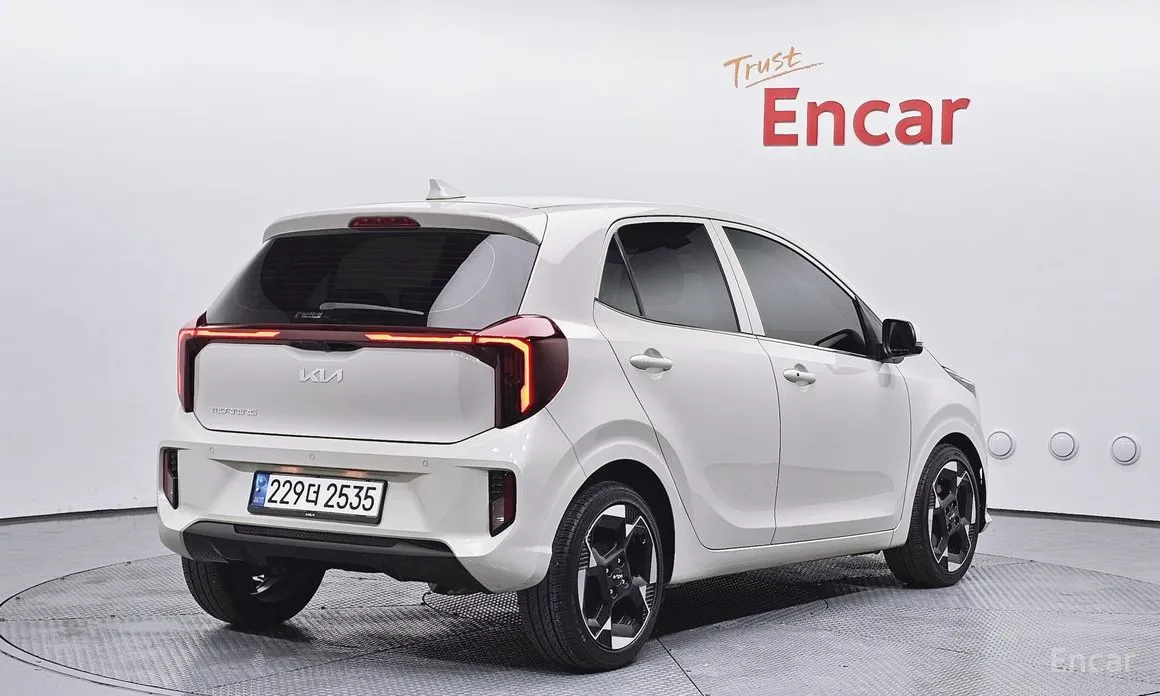 Фото 2 - Kia Morning