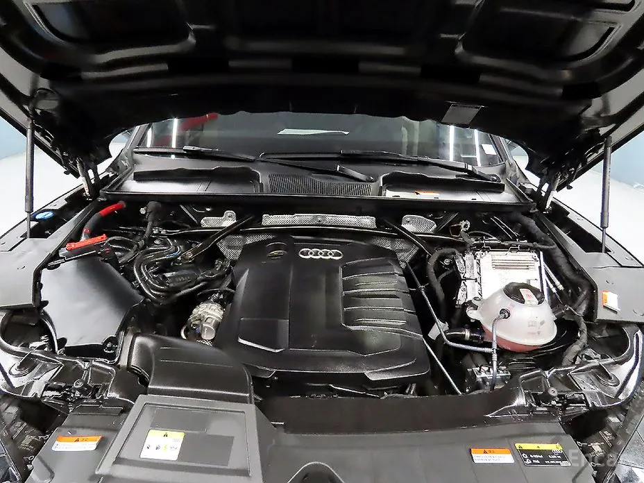 Фото 6 - Audi Q5