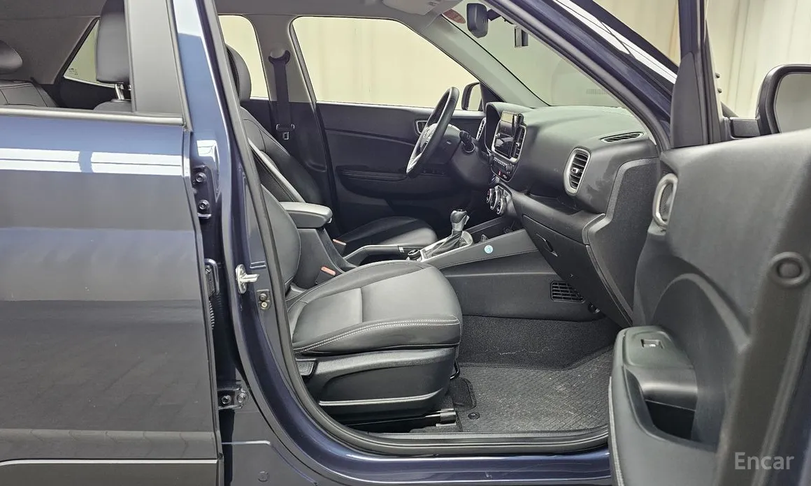 Фото 11 - Hyundai Venue