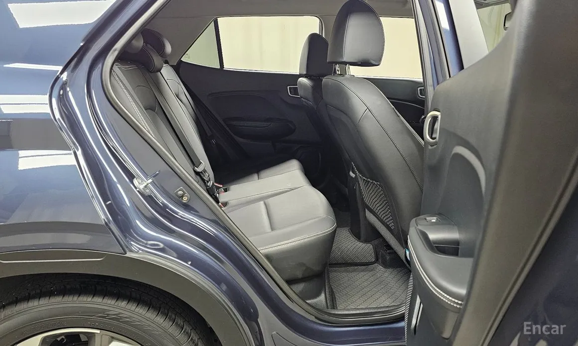 Фото 12 - Hyundai Venue