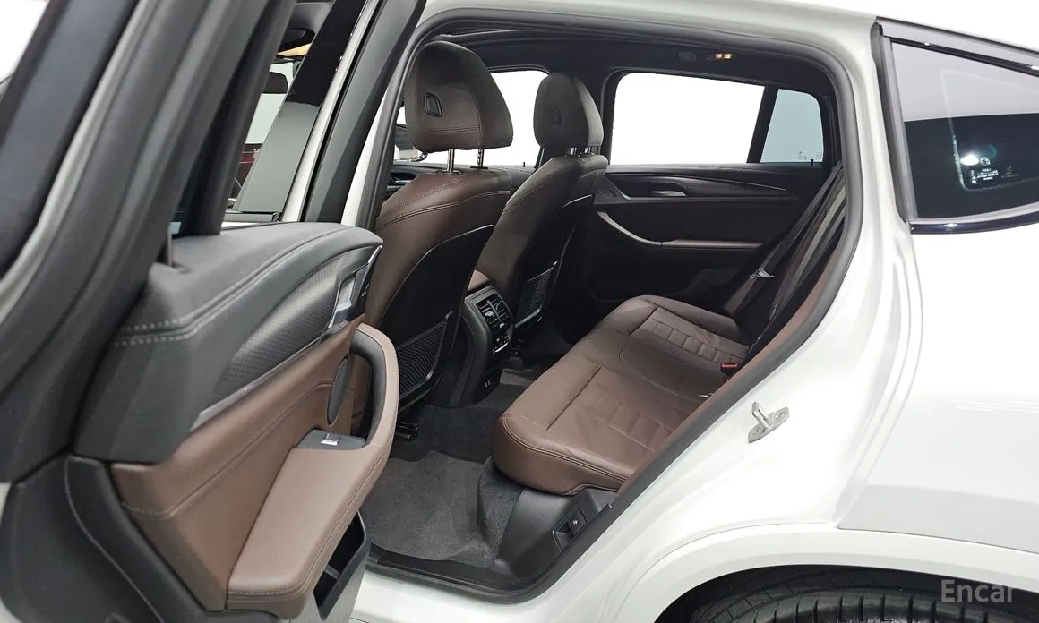 Фото 19 - BMW X4