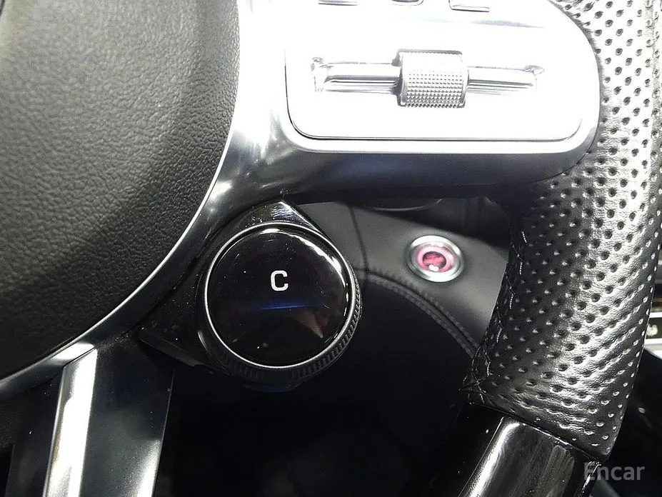 Фото 10 - Mercedes-Benz AMG GT