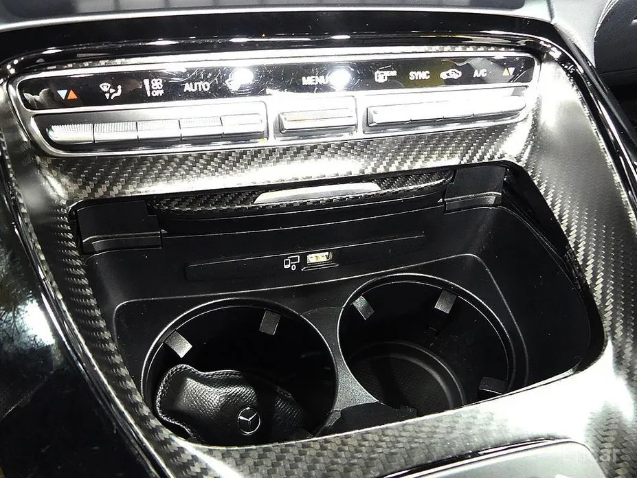 Фото 15 - Mercedes-Benz AMG GT