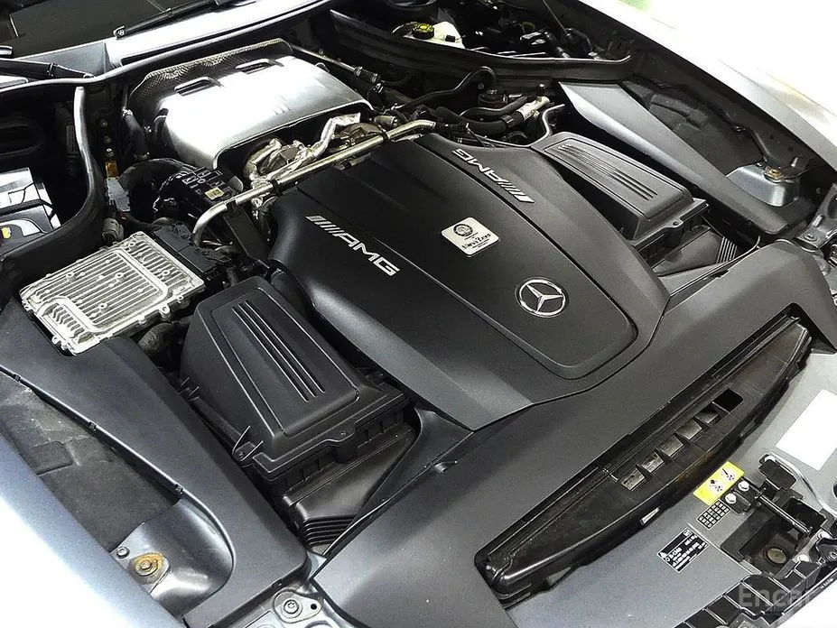 Фото 6 - Mercedes-Benz AMG GT