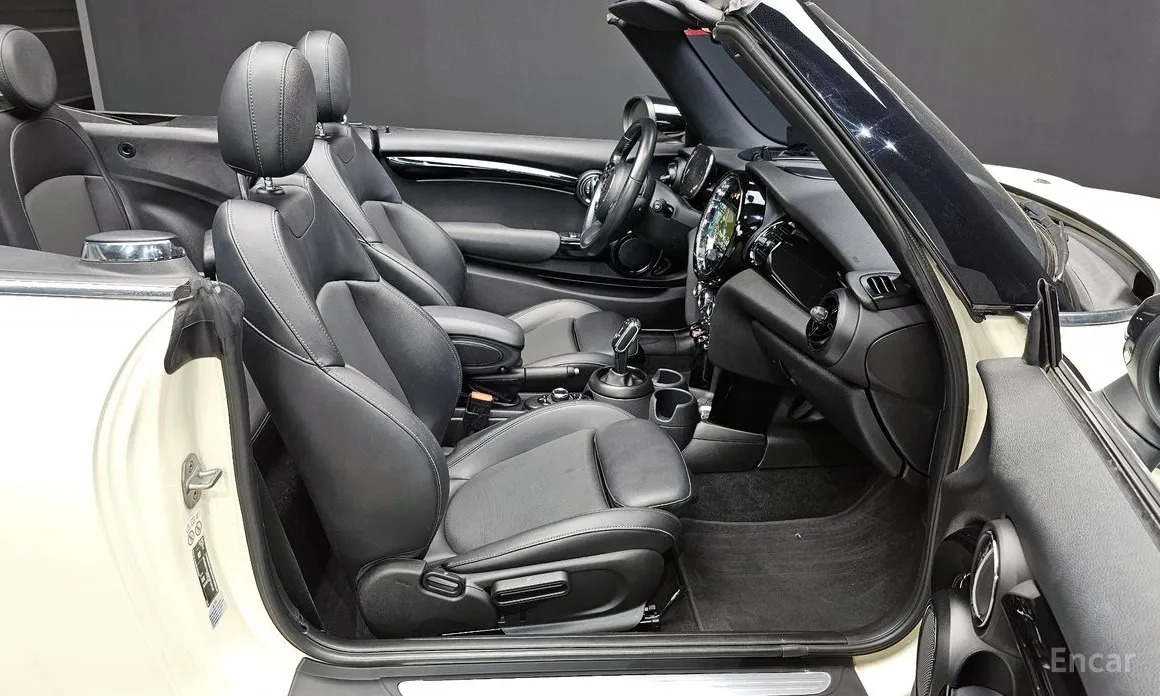 Фото 11 - Mini Cooper Convertible