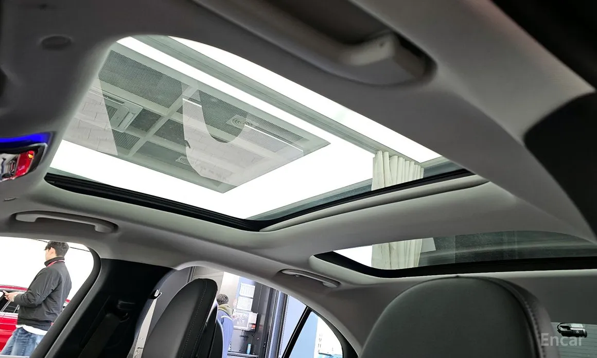 Фото 19 - Mercedes-Benz E-Class