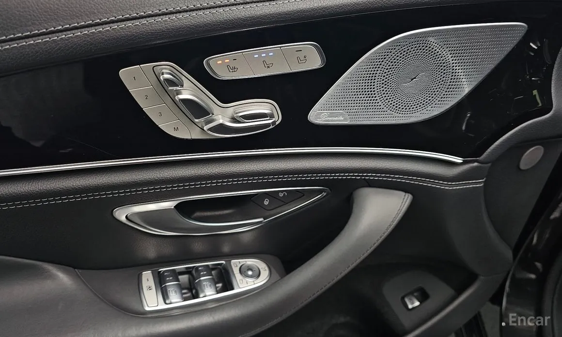 Фото 18 - Mercedes-Benz AMG GT