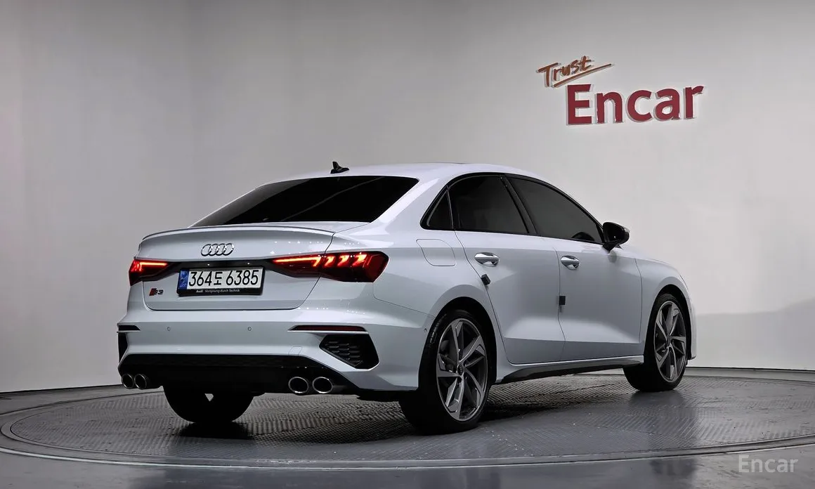 Фото 2 - Audi S3