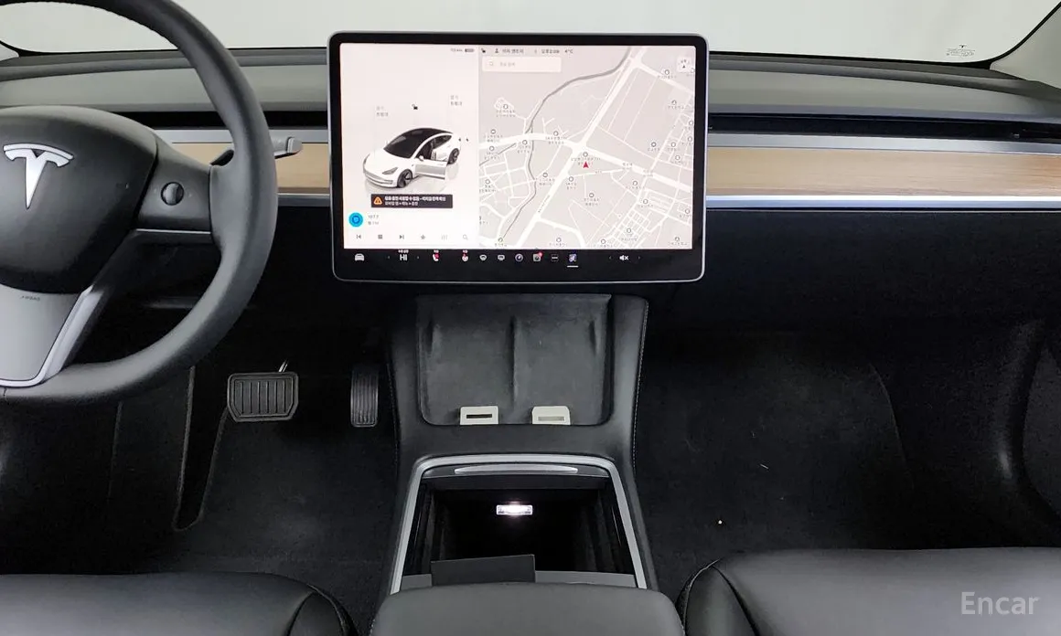 Photo 14 - Tesla Model 3