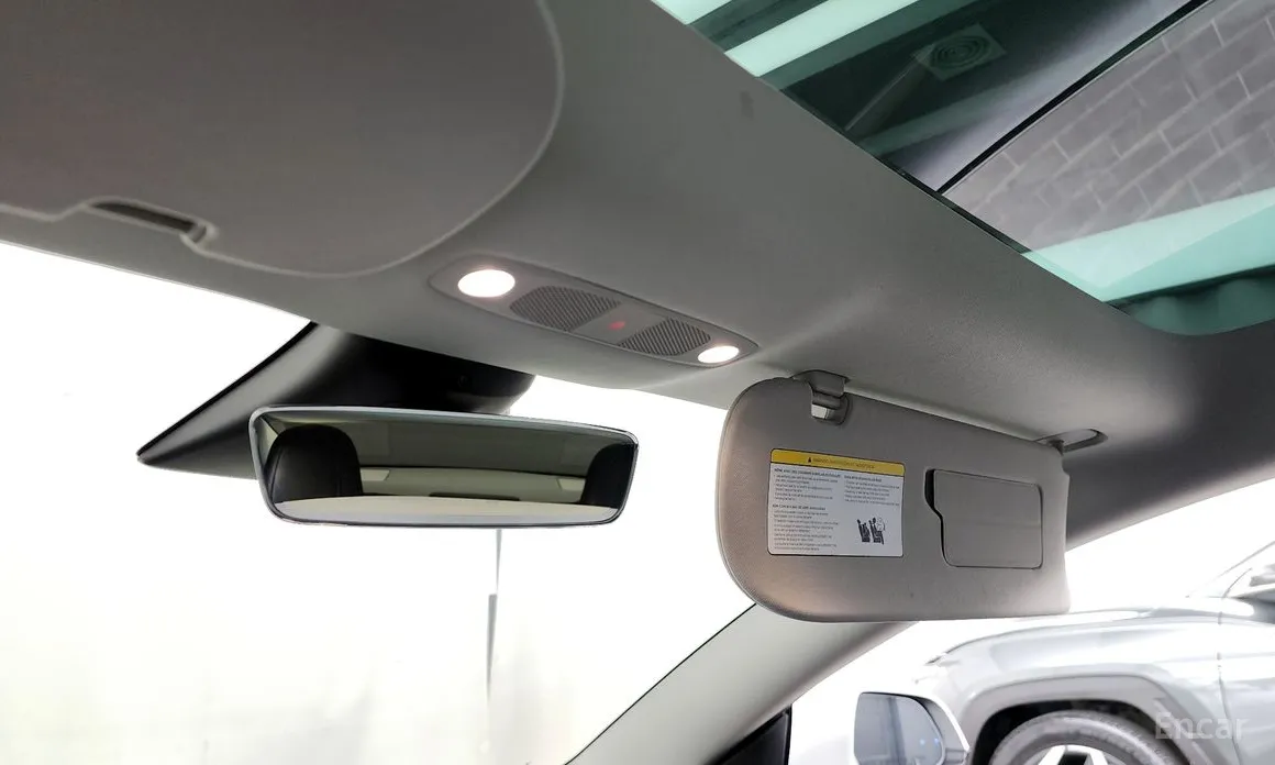 Photo 17 - Tesla Model 3