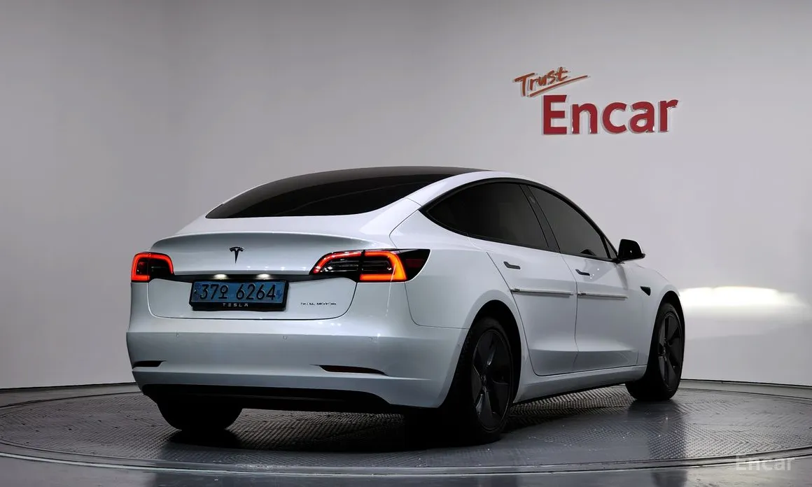 Photo 2 - Tesla Model 3