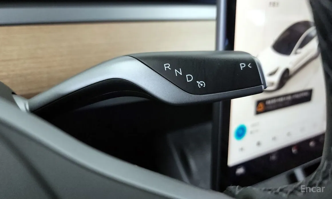 Photo 9 - Tesla Model 3