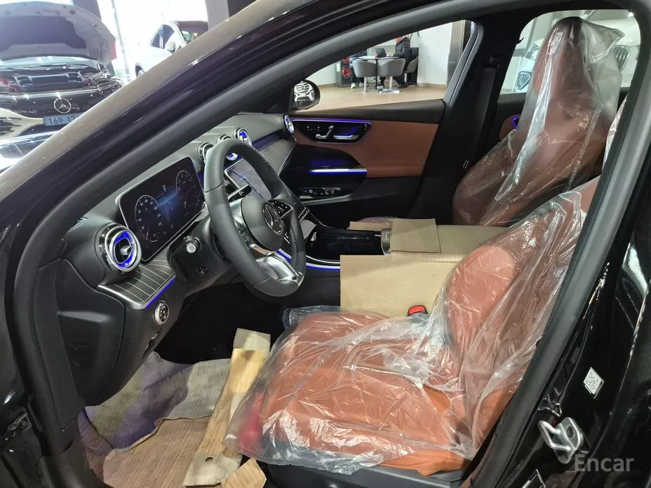 Фото 10 - Mercedes-Benz C-Class