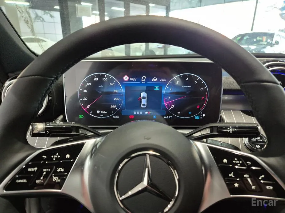 Фото 14 - Mercedes-Benz C-Class