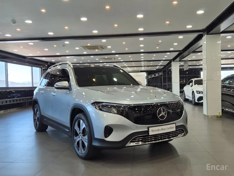 Фото 10 - Mercedes-Benz EQB