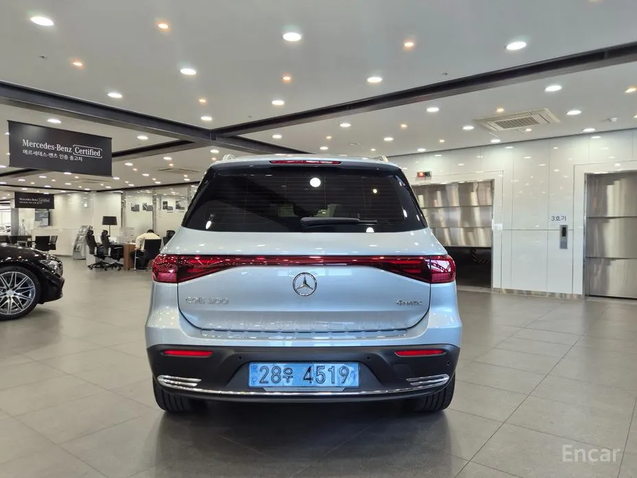 Фото 4 - Mercedes-Benz EQB