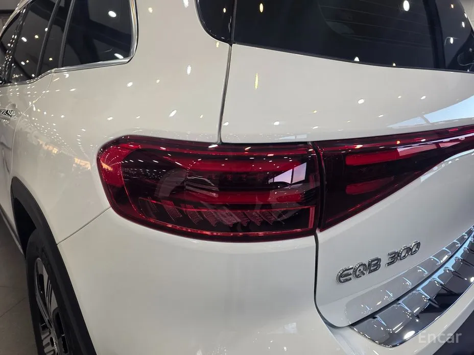 Фото 13 - Mercedes-Benz EQB