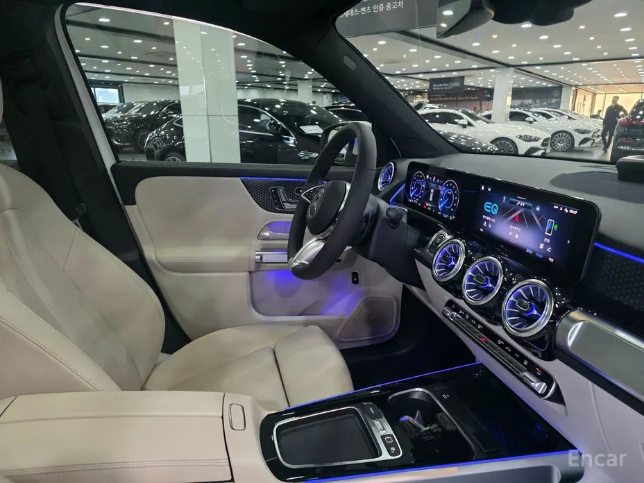 Фото 18 - Mercedes-Benz EQB