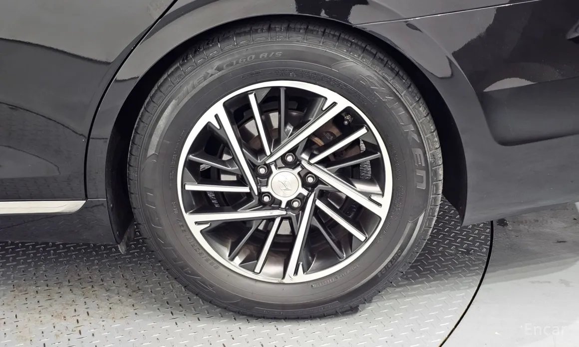 Фото 5 - Hyundai Grandeur