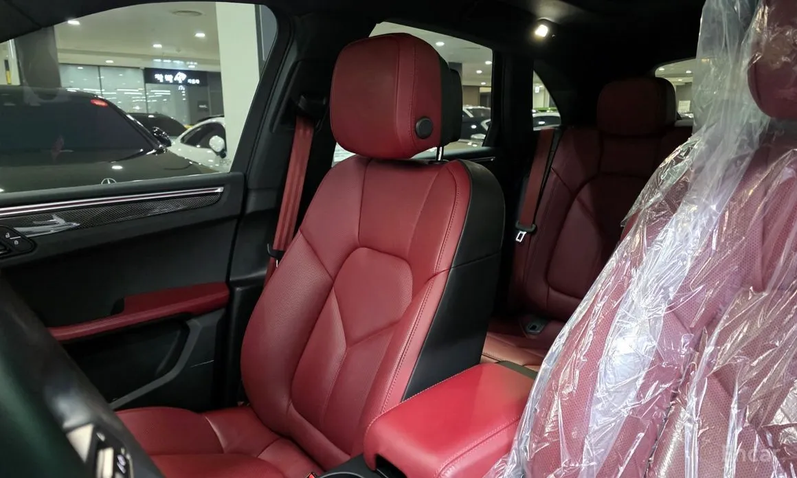 Фото 13 - Porsche Macan