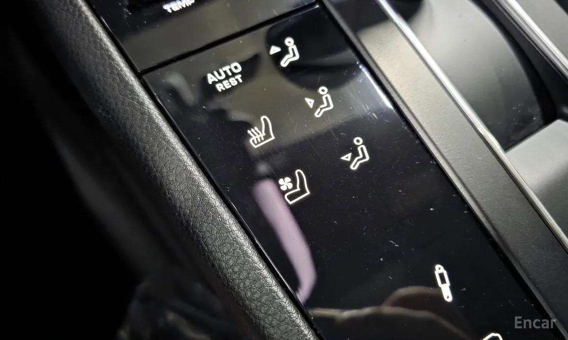 Фото 16 - Porsche Macan