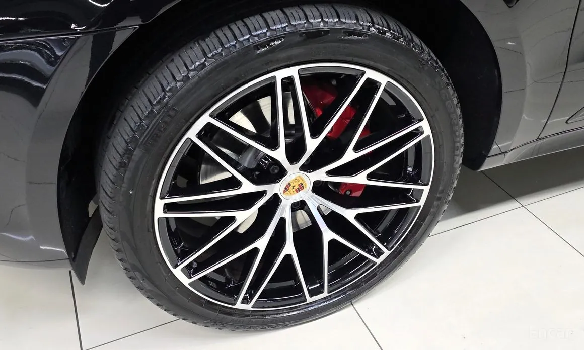 Фото 19 - Porsche Macan