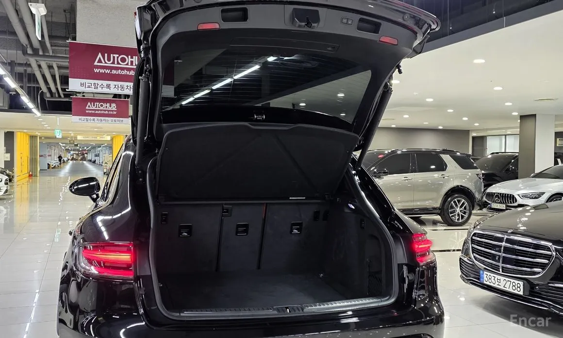 Фото 8 - Porsche Macan