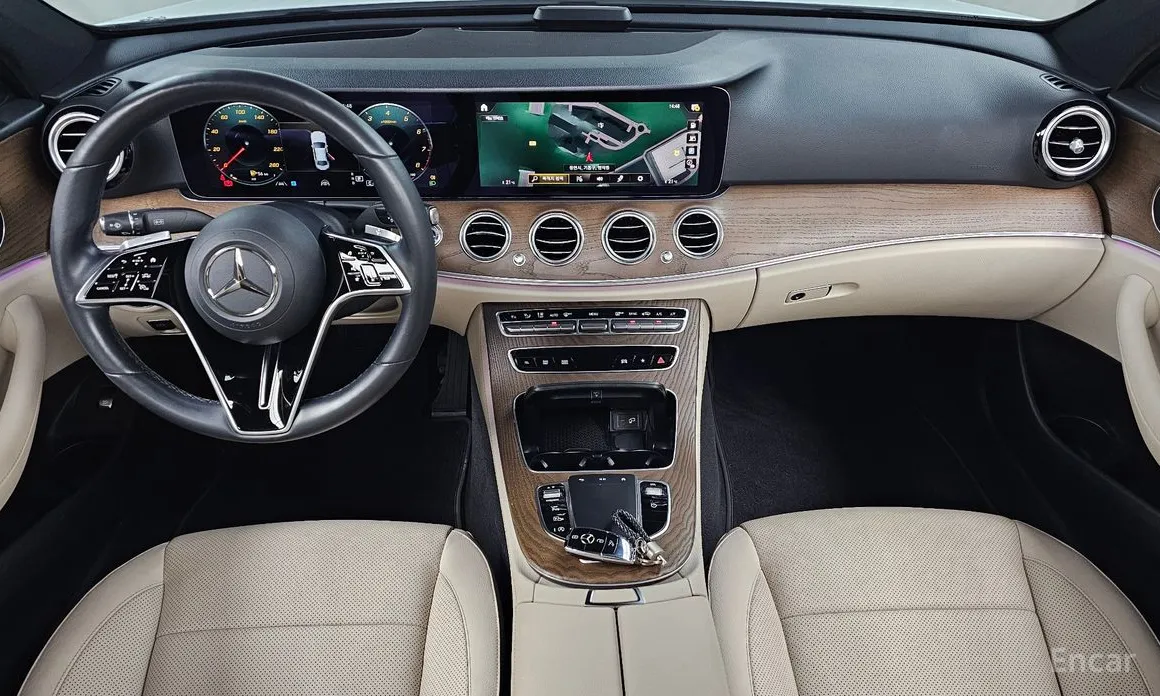 Фото 7 - Mercedes-Benz E-Class