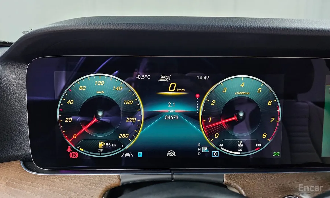 Фото 8 - Mercedes-Benz E-Class