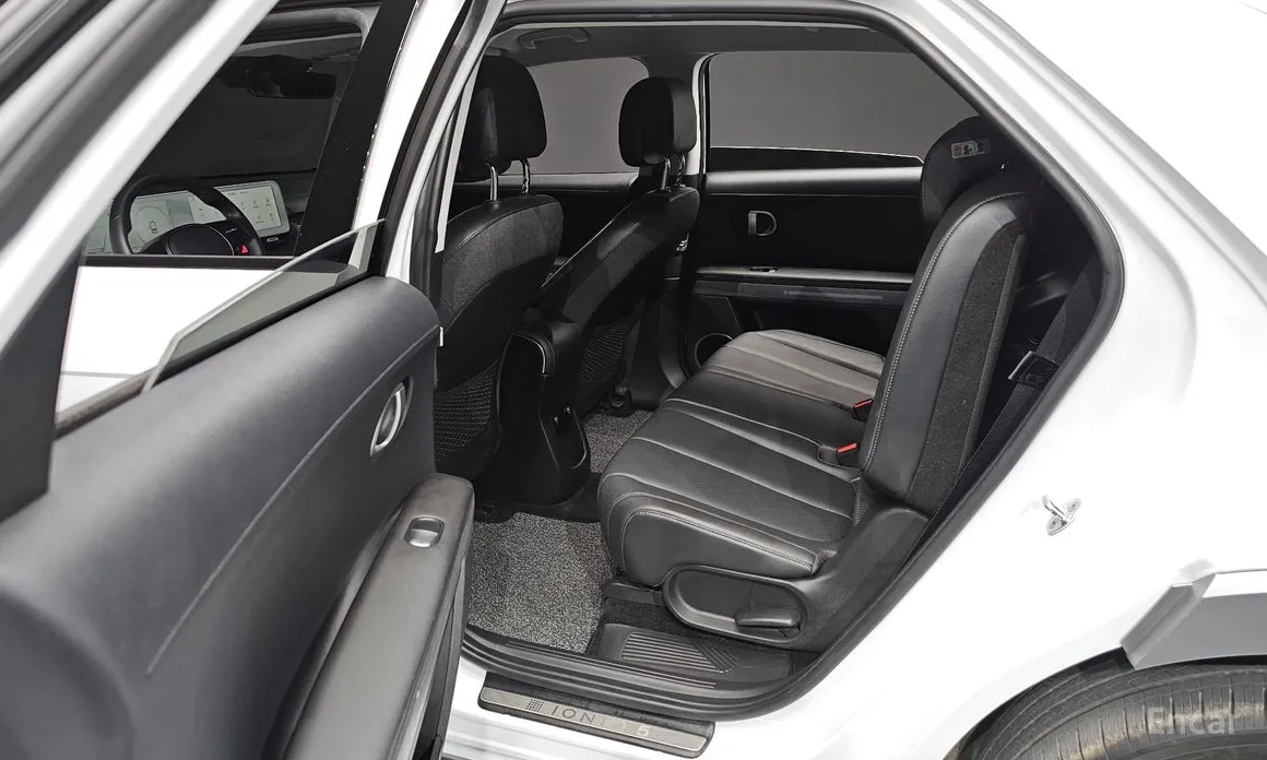 Photo 11 - Hyundai Ioniq 5