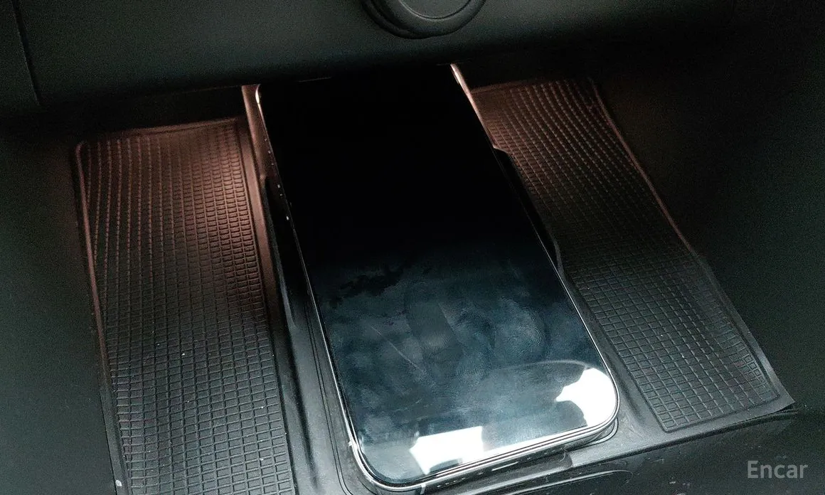 Фото 18 - Volvo XC40