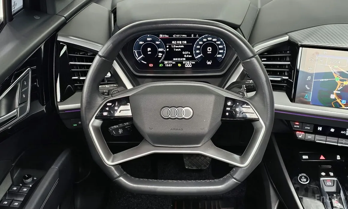 Фото 14 - Audi Q4 e-tron