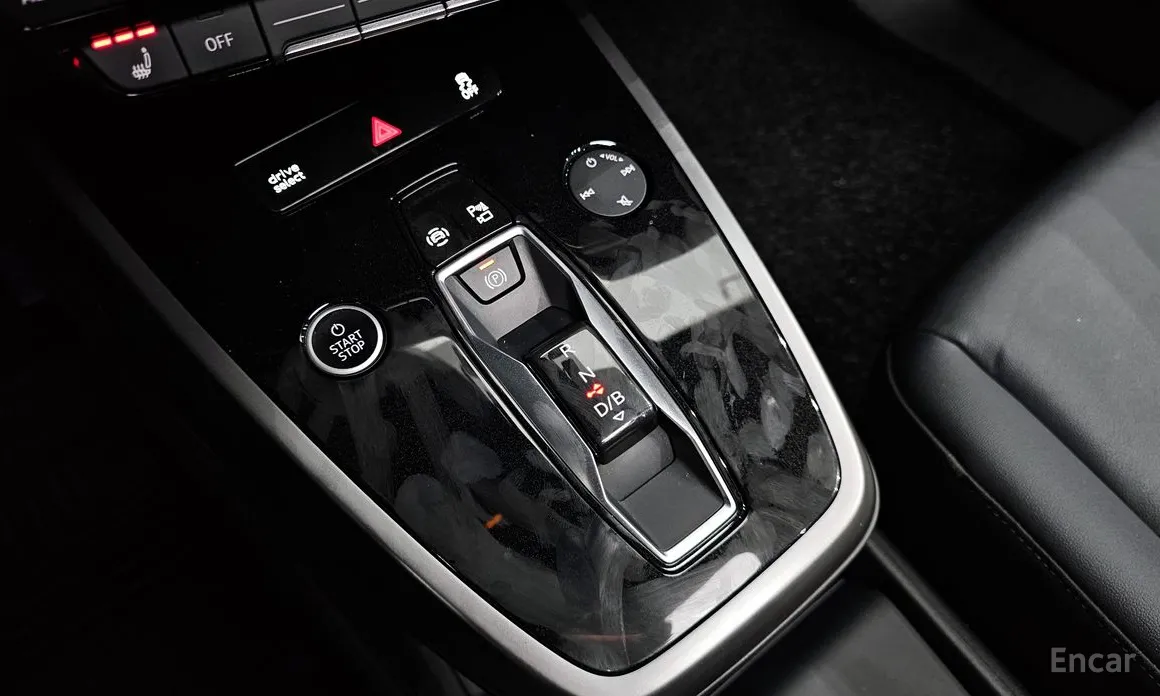 Фото 9 - Audi Q4 e-tron