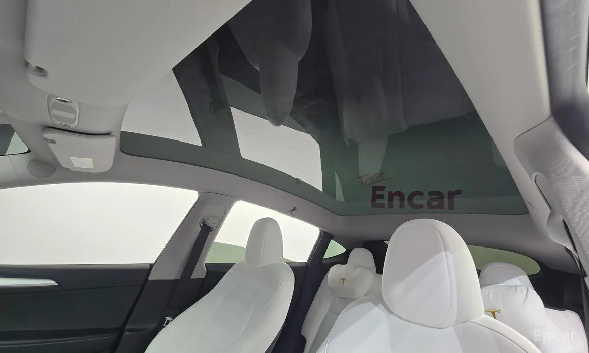 Фото 19 - Tesla Model Y