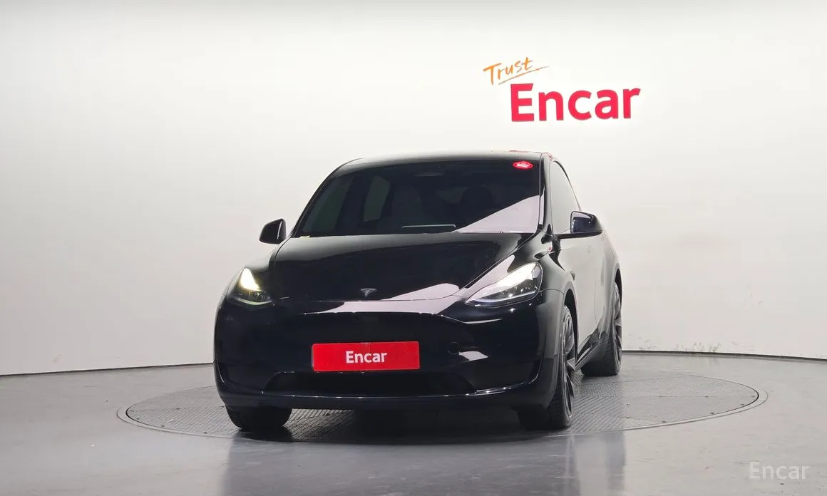 Фото 3 - Tesla Model Y